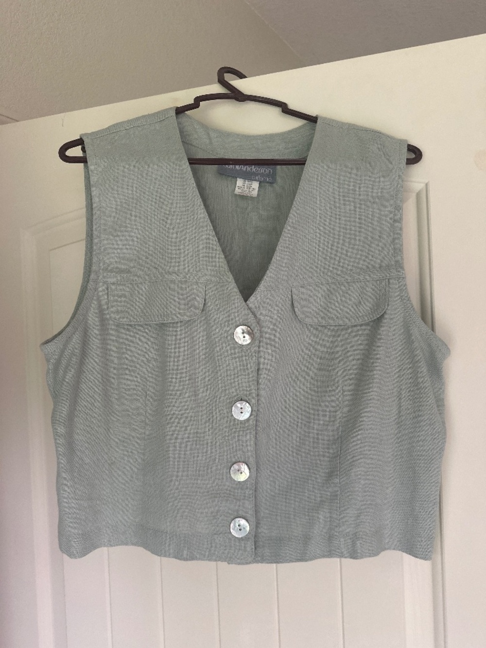 Cute cropped Linen vest